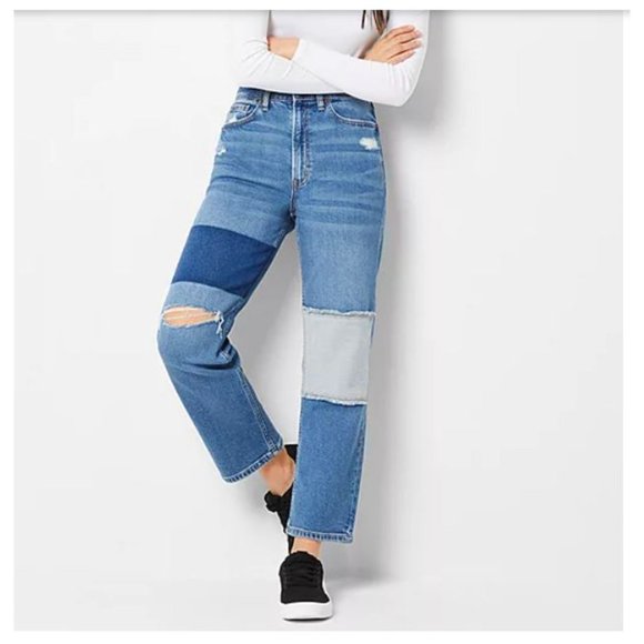 Arizona Juniors Ripped Womens Highest Rise Straight Leg Jean 5 NWT